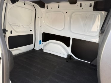 Renault kangoo van tce 100 grand confort garantie renault occasion abbeville simplicicar simplicibike france