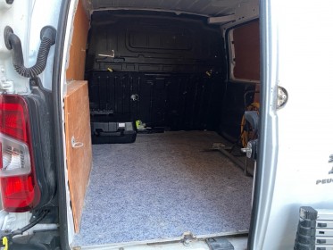 Peugeot partner fourgon standard 1000 kg bluehdi 130 ss bvm6 asphalt occasion simplicicar livry gargan simplicicar...