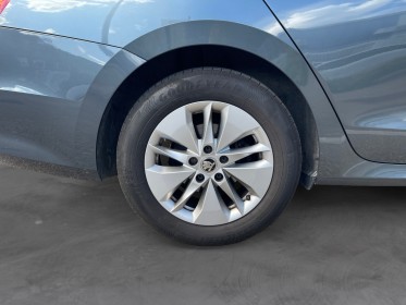 Skoda octavia combi 2.0 tdi 150 ch dsg7 4x4 ambition  attelage electrique / 1ère main occasion simplicicar grenoble...