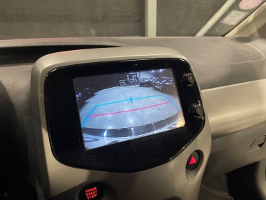 Toyota aygo x-play 1.0l vvt-i x-shift garantie 12 mois occasion montpellier (34) simplicicar simplicibike france