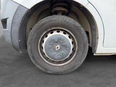 Renault master fourgon gn l2h2 3.5t 2.3 dci 110 grand confort aménagement intérieur galerie de toit garantie 12 mois...