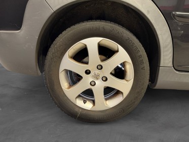 Peugeot 207 sw 1.6 hdi 112ch fap outdoor toit panoramique climatisation garantie 12 mois occasion simplicicar narbonne...