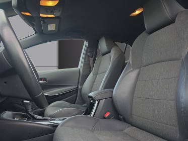 Toyota corolla hybride my22 122h design  1 ére main caméra de recul entretien et garantie toyota 12 mois occasion...