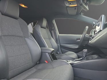 Toyota corolla hybride my22 122h design  1 ére main caméra de recul entretien et garantie toyota 12 mois occasion...