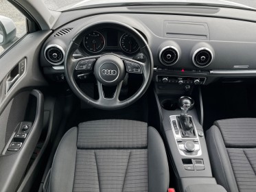 Audi a3 sportback s-line 40 tfsi 190 ch carplay sièges et volant chauffants régulateur de vitesse garantie 12 mois occasion...