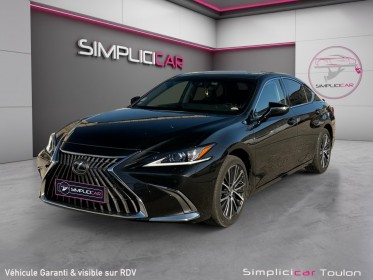 Lexus es300h finition luxe – toit ouvrant – sièges électriques chauffants et ventilés – carplay – garantie......