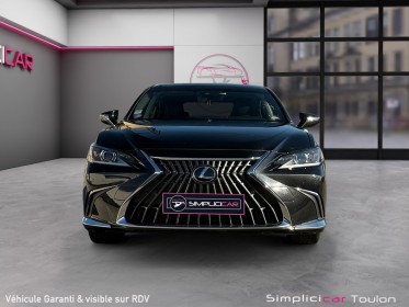 Lexus es300h finition luxe – toit ouvrant – sièges électriques chauffants et ventilés – carplay – garantie......