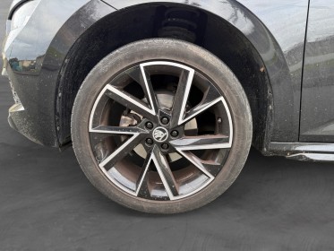 Skoda kamiq 1.5 tsi 150 ch dsg7 monte-carlo - toit panoramique - volant chauffant - carplay - full options occasion...