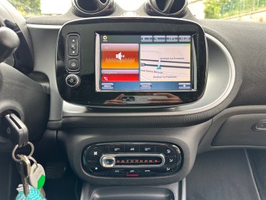 Smart fortwo coupe 1.0 71 ch ba6 prime - pack sport - caméra de recul - sièges chauffants en cuir - toit panoramique...