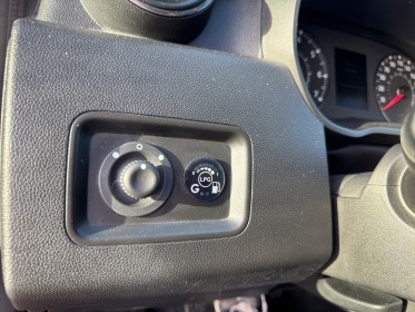 Dacia duster eco-g 100 4x2 prestige attelage caméra carte main libre garantie 12 mois occasion barberey simplicicar...