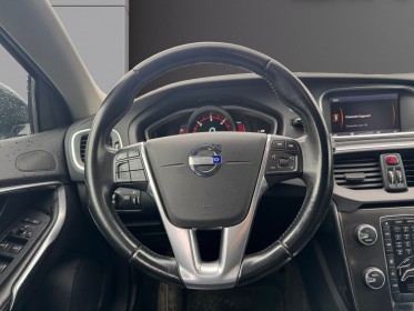 Volvo v40 cross country d3 150 ch momentum geartronic || garantie 12 mois || occasion osny simplicicar simplicibike france