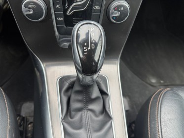 Volvo v40 cross country d3 150 ch momentum geartronic || garantie 12 mois || occasion osny simplicicar simplicibike france
