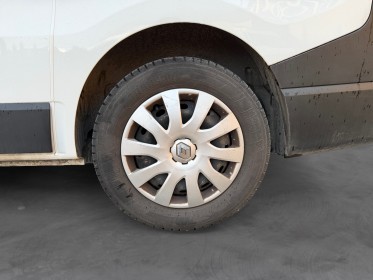 Renault trafic fourgon l1h1 1200 kg dci 95 e6 stopstart grand confort suivi constructeur garantie 12 mois occasion...