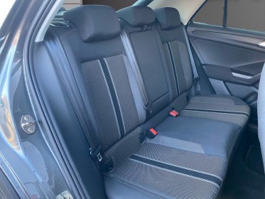 Volkswagen t-roc 1.6 tdi 115 lounge régulateur adaptatif carplay radars de recul garantie 12 mois occasion barberey...