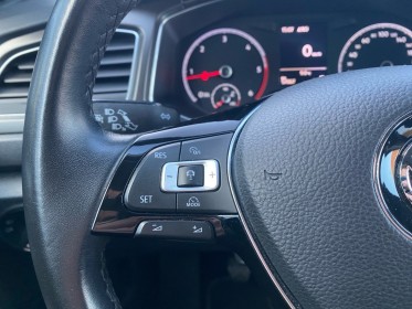 Volkswagen t-roc 1.6 tdi 115 lounge régulateur adaptatif carplay radars de recul garantie 12 mois occasion barberey...