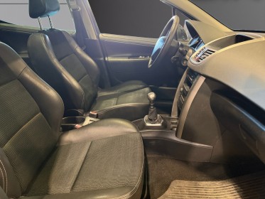 Peugeot 207 sw 1.6 hdi 112ch fap outdoor toit panoramique climatisation garantie 12 mois occasion simplicicar narbonne...