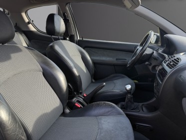 Peugeot 206 2.0e 16v gt suivi complet occasion abbeville simplicicar simplicibike france