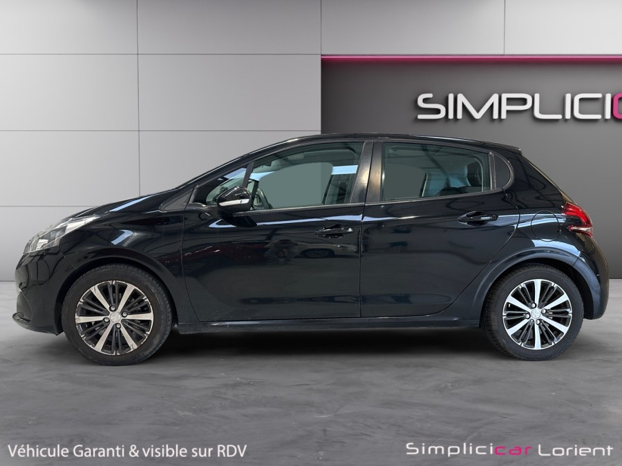 PEUGEOT d'occasion 208 1.2 PURE TECH 82 STYLE de 2017 Lorient (56)﻿