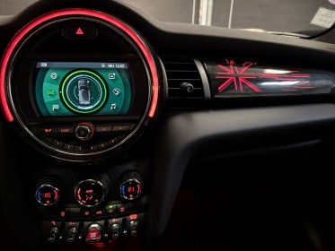 Mini hatch 3 portes f56 lci one 102 ch bva7 finition john cooper works 1 ère main toit ouvrant carplay garantie 12 mois...