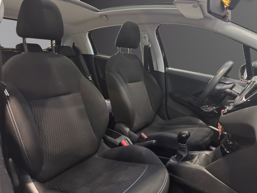 PEUGEOT d'occasion 208 1.2 PURE TECH 82 STYLE de 2017 Lorient (56)﻿