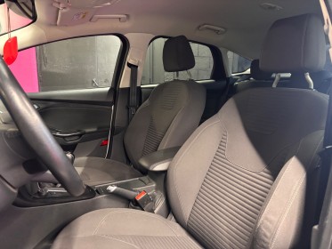 Ford focus sw 1.0 ecoboost 125 ss titanium garantie 12 mois radars de recul bluetooth gps occasion simplicicar...