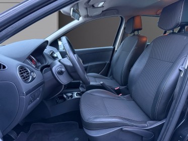 Renault clio iii dci 85 eco2 tom tom edition garantie 12 mois occasion simplicicar lyon nord simplicicar simplicibike france