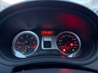 Renault clio iii dci 85 eco2 tom tom edition garantie 12 mois occasion simplicicar lyon nord simplicicar simplicibike france
