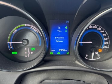 Toyota auris pro rc18 hybride 136h design business / caméra de recul / keyless occasion simplicicar orgeval  simplicicar...