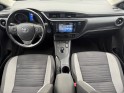 Toyota auris business hybride 136h - dynamic business -  1er main - suivi toyota complet - occasion simplicicar toulon est...