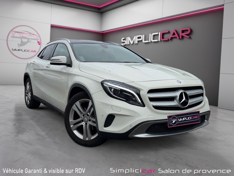 Mercedes classe gla 200 d - toit panoramique - carplay - caméra - clim auto occasion simplicicar salon de provence...