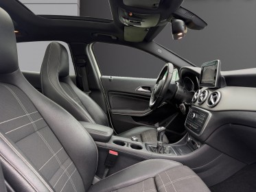 Mercedes classe gla 200 d - toit panoramique - carplay - caméra - clim auto occasion simplicicar salon de provence...