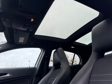 Mercedes classe gla 200 d - toit panoramique - carplay - caméra - clim auto occasion simplicicar salon de provence...