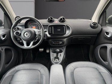 Smart fortwo coupe 0.9 90 ch ss ba6 prime premiere main occasion champigny-sur-marne (94) simplicicar simplicibike france