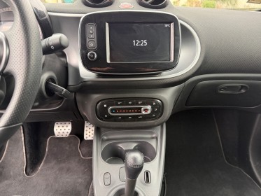 Smart fortwo coupe 0.9 90 ch ss ba6 prime premiere main occasion champigny-sur-marne (94) simplicicar simplicibike france