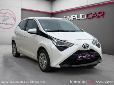 Toyota aygo my21 1.0 vvt-i x-play caméra de recul carplay garantie 12 mois occasion simplicicar lunel simplicicar...