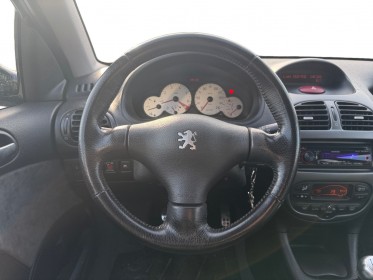 Peugeot 206 2.0e 16v gt suivi complet, vehicule rare et numÉrotÉ occasion abbeville simplicicar simplicibike france