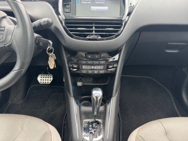 Peugeot 208 1.6 vti 120ch bv automatique roland garros sièges cuir chauffants radar ar xénon garantie 12 mois occasion...