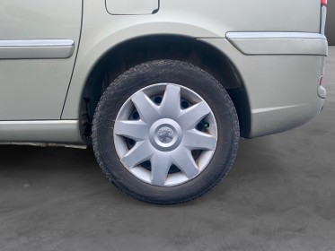 Peugeot 807 2.0 hdi 120ch premium/ radar ar/ 7 places/ toit panoramique___ occasion simplicicar orgeval  simplicicar...