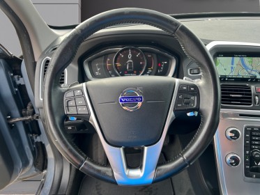 Volvo xc60 signature edition geartronic a d4 190 ch occasion avignon (84) simplicicar simplicibike france