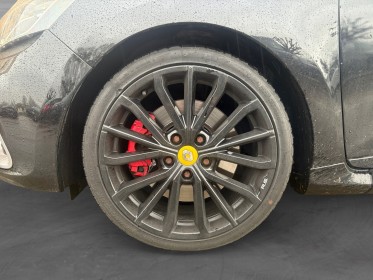 Renault clio iv 1.6 turbo 220 energy rs trophy edc palette au volant rs drive garantie 12 mois occasion simplicicar...