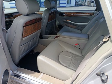 Jaguar daimler super v8 v8 4.0 compresseur - garantie 12 mois - chassis long !!! occasion scl 56 - simplicicar vannes...