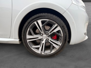 Peugeot 208 1.6 thp 200ch bvm6 gti  moteur forgé  applecarplay  garantie 12 mois occasion simplicicar vernon simplicicar...