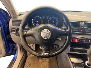 Volkswagen golf 4 r32 v6 4 motion 1er main suivi disponible - toit ouvrant - sieges chauffants - sieges baquets - feux xenon...