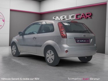 Ford fiesta 1.25l 75ch - garantie 12 mois occasion simplicicar brest simplicicar simplicibike france