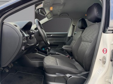 Skoda fabia clever 1.0 tsi 95 ch bvm5  - démarrage sans clé - camera de recul - carplay occasion simplicicar rennes...