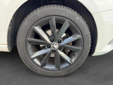 Skoda fabia clever 1.0 tsi 95 ch bvm5  - démarrage sans clé - camera de recul - carplay occasion simplicicar rennes...