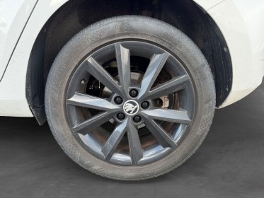 Skoda fabia clever 1.0 tsi 95 ch bvm5  - démarrage sans clé - camera de recul - carplay occasion simplicicar rennes...