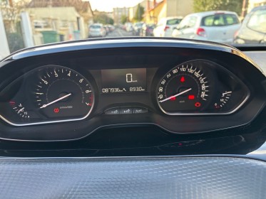 Peugeot 2008 puretech 82ch bvm5 style occasion simplicicar villejuif  simplicicar simplicibike france