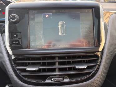 Peugeot 208 1.2 110ch ss eat6 féline / clim auto / radar ar / toit panoramique occasion simplicicar orgeval  simplicicar...