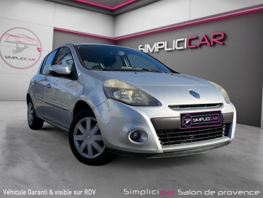 Renault clio iii dci 90cv/distribution et vidange fait/garantie 12 mois occasion simplicicar salon de provence simplicicar...